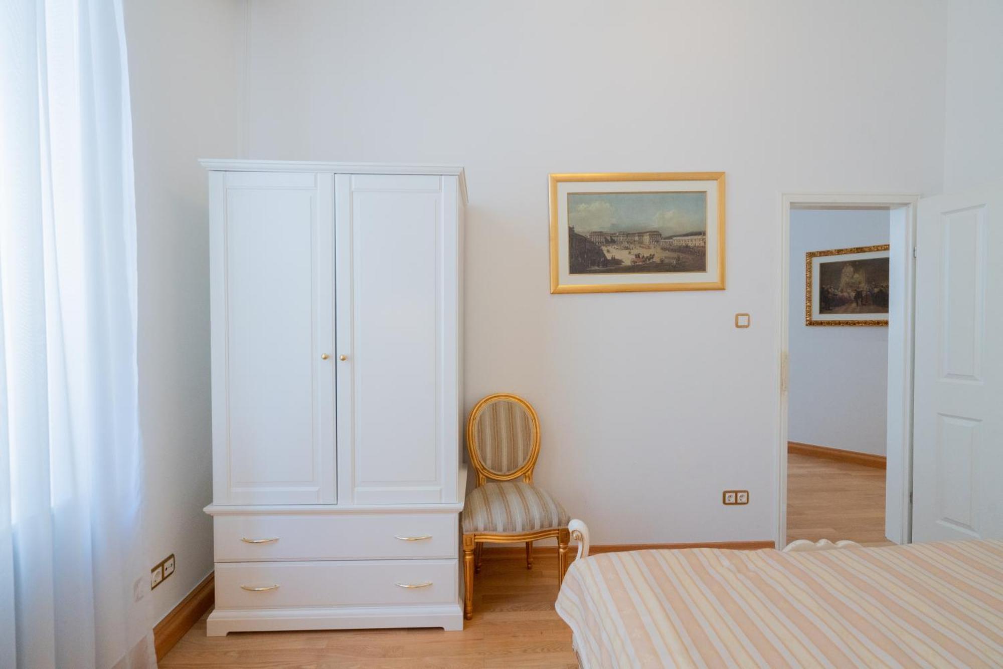 Empress Sisi Royal Apartment Vienna Exterior photo
